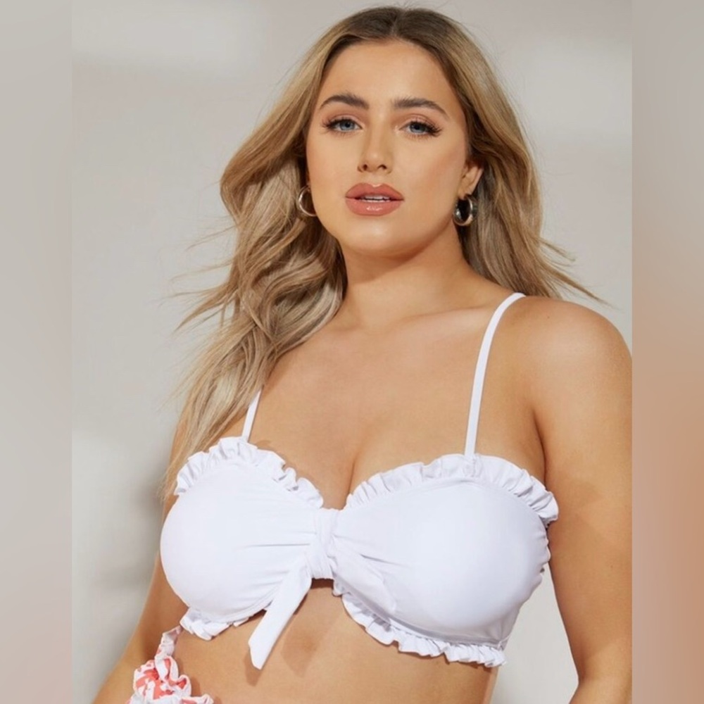 Plus size Frill Trim Knot Front Bikini Top